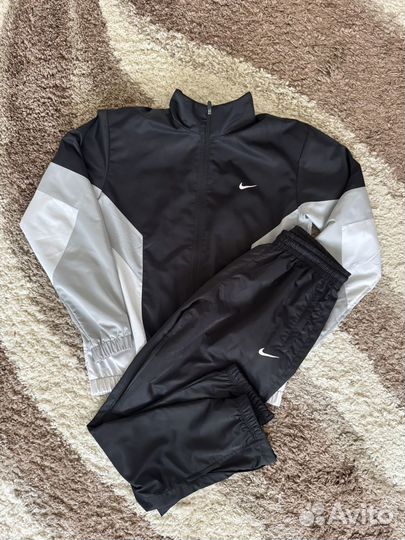 Спортивный костюм Nike