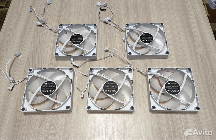 Thermaltake CT140 argb White CL-F154-PL14SW-A