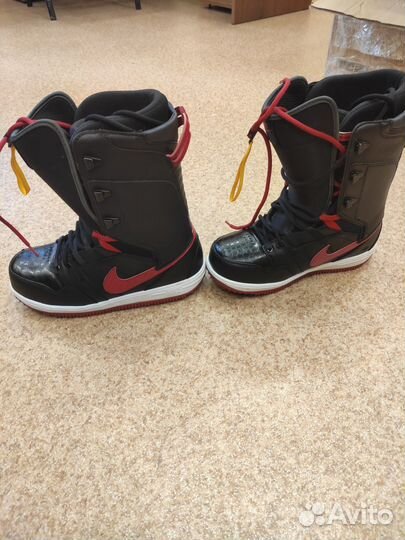 Ботинки nike для сноуборда, как новые