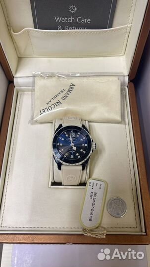 Часы armand nicolet