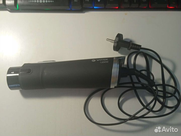 Щетка-фен Vitek