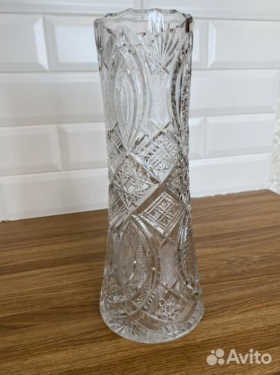 Хрустальная ваза для цветов