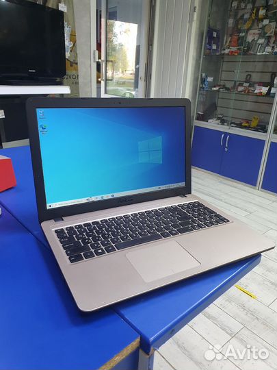 Ноутбук Asus R540Y