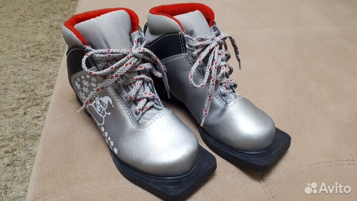 Лыжные ботинки детские Marax 33р