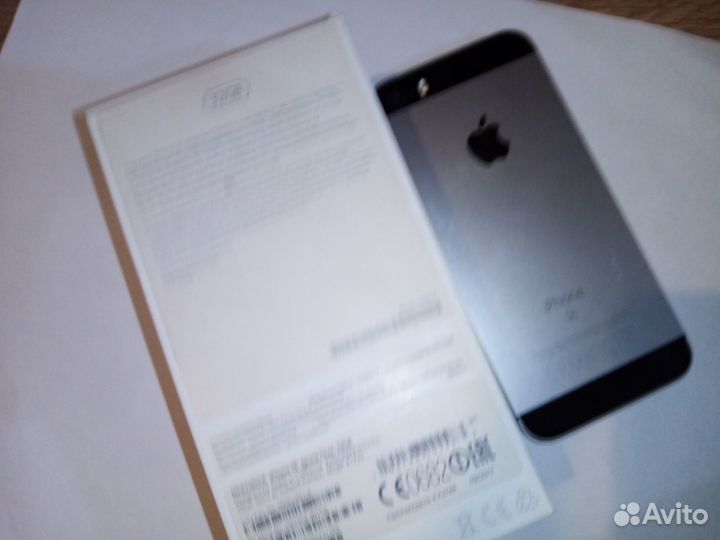 iPhone SE, 16 ГБ
