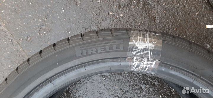 Pirelli Winter Sottozero 3 275/35 R19 96V
