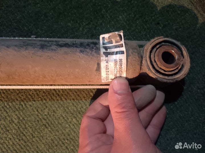 Стойки амортизаторы задние Фольксваген