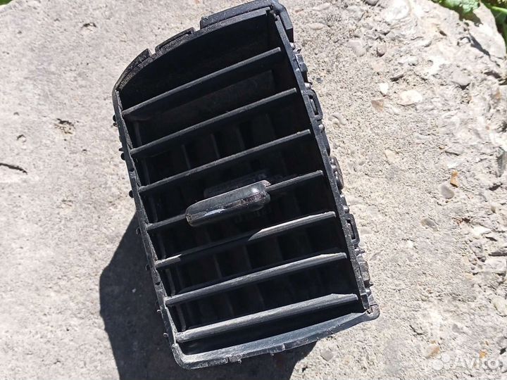 Дефлектор Mitsubishi Outlander 3