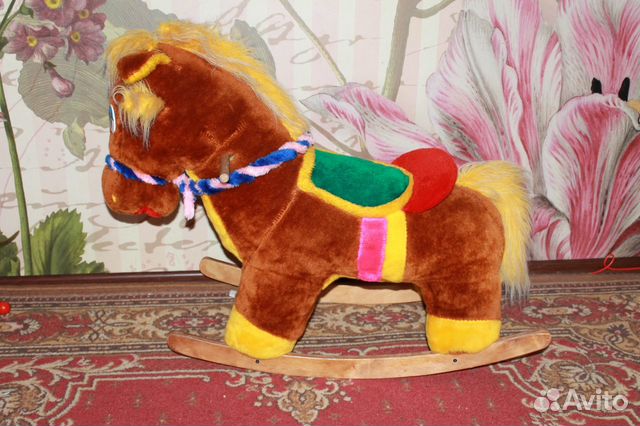 Лошадка-качалка