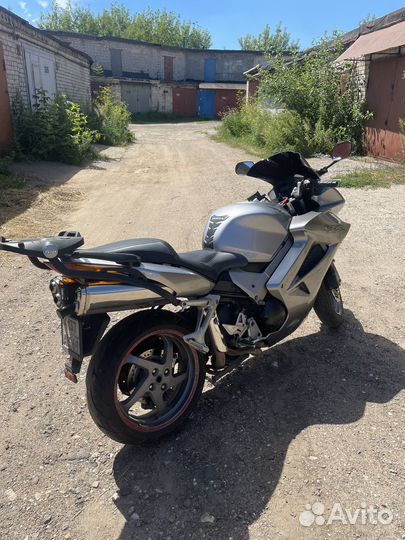Honda vfr 800