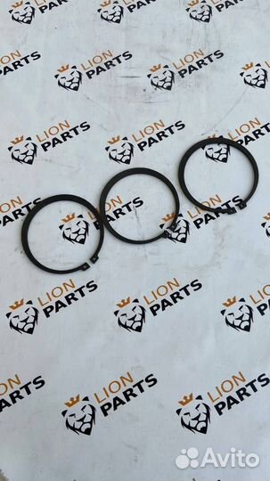 Стопорное кольцо 332.H3919 JCB JS200