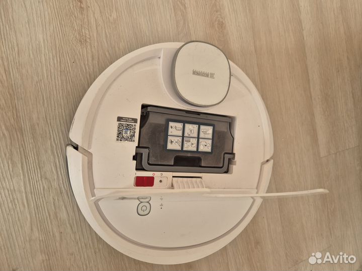 Робот пылесос Deebot Ozmo 900