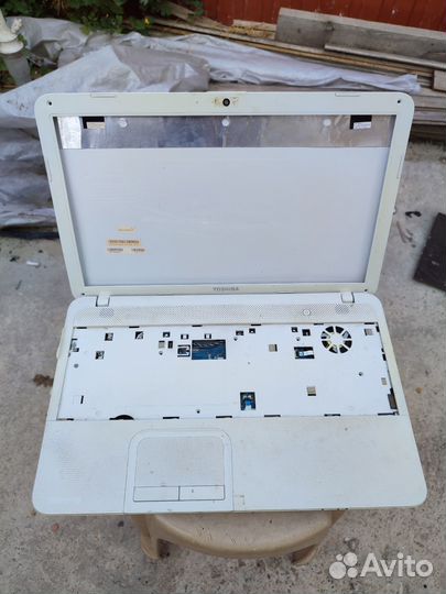 Toshiba C850-B7K В Разборе
