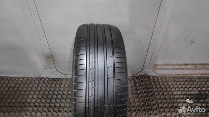 Pirelli P Zero PZ4 245/40 R21 100Y