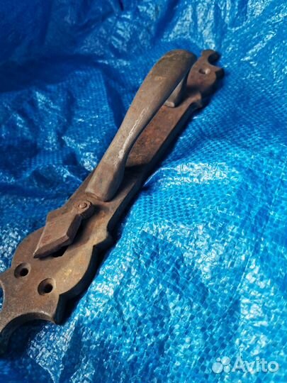 Винтажная металлическая дверная ручка СССР