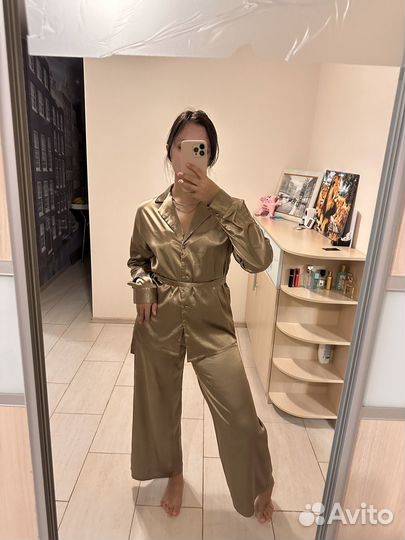 Костюм женский