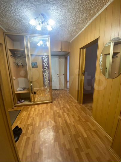 2-к. квартира, 52 м², 2/9 эт.