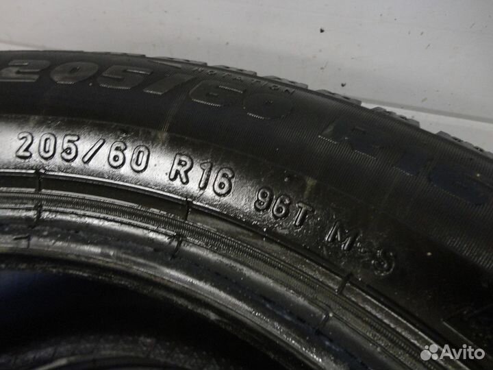 Pirelli Formula Ice 205/60 R16