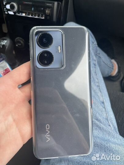 Продам Vivo T1