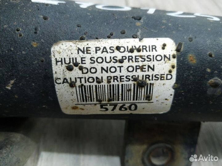 Амортизатор передний правый Пежо 206