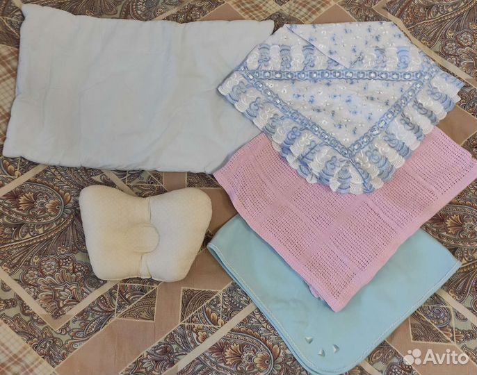 Пледы, подушки для малыша пакетом