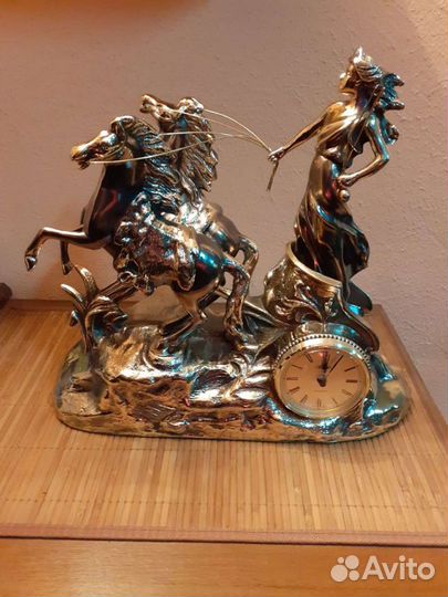 Статуэтка бронза Часы