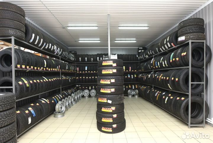 Hankook Winter I'Pike RS2 W429 215/65 R16 102H