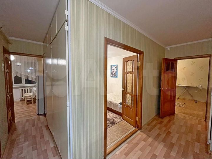 2-к. квартира, 58 м², 1/9 эт.