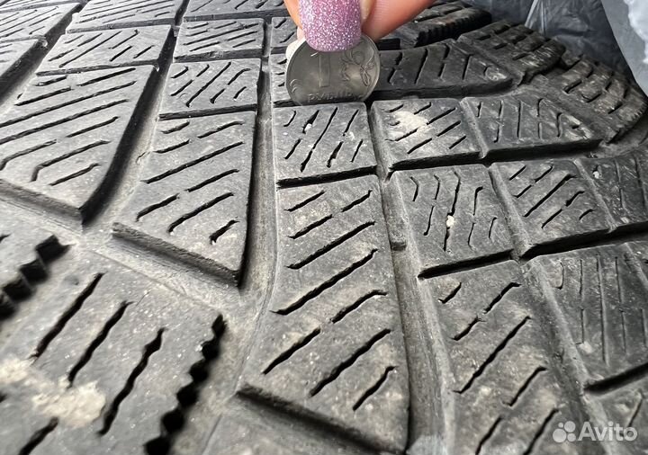 Pirelli Carras All Season 235/55 R19