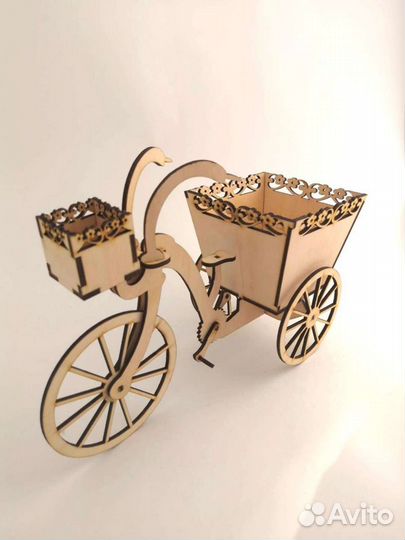 Сувениры из дерева