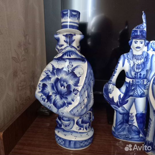 Коллекционная бутылка, штоф тигр, роспись гжель