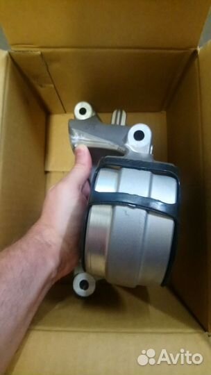 Опора двигателя передняя suzuki XL7 2007 Г. USA