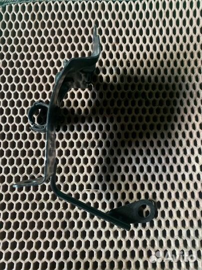 Кронштейн Ford Focus 3 3 iqdb 2013