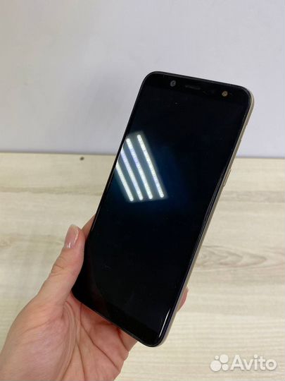 Samsung Galaxy A6, 3/32 ГБ
