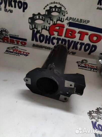 Кронштейн усилителя переднего бампера передний