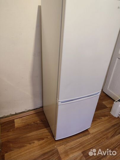 Холодильник dexp двухдверный