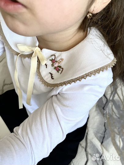 Воротник для девочки с вышивкой