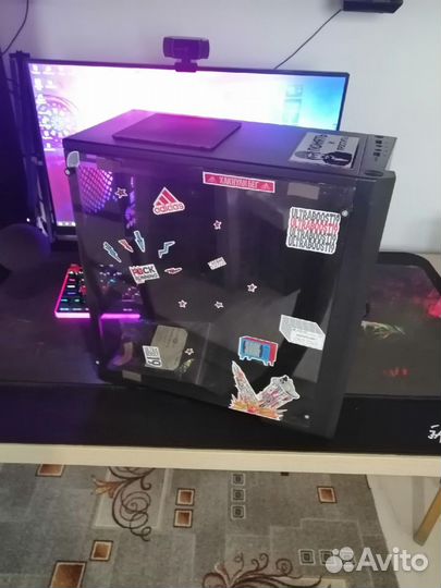 Продам корпус на компьютер Mini Tower AeroCool