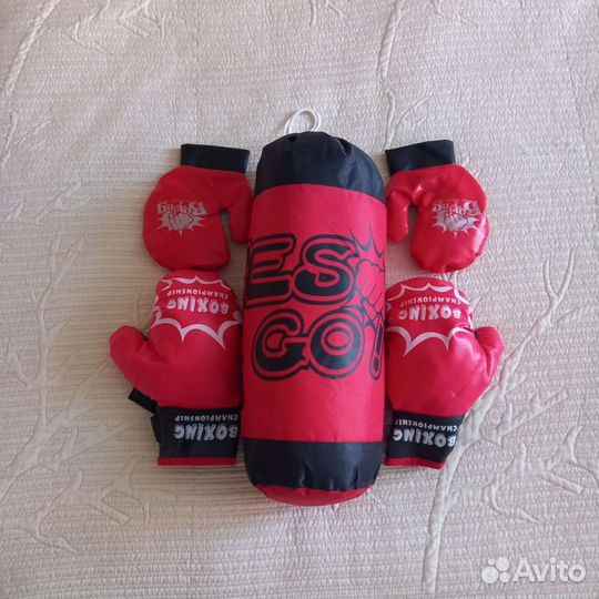 Набор для бокса(боксёрская груша и перчатки)