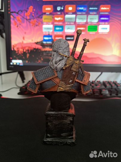 Фигурка Геральт Ведьмак