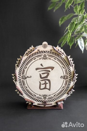 Копилка для денег из дерева с драконом