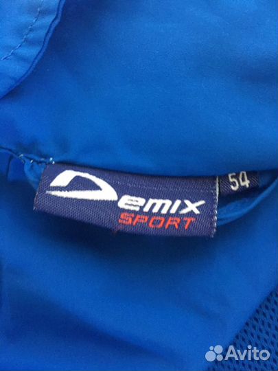 Спортивная куртка