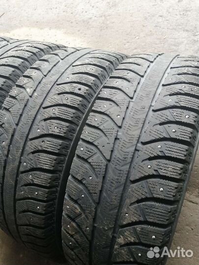 Bridgestone Ice Cruiser 7000 215/65 R16