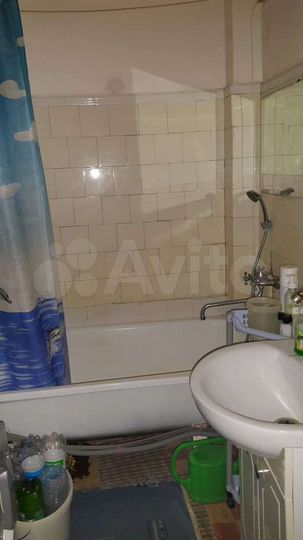 2-к. квартира, 48 м², 3/3 эт.