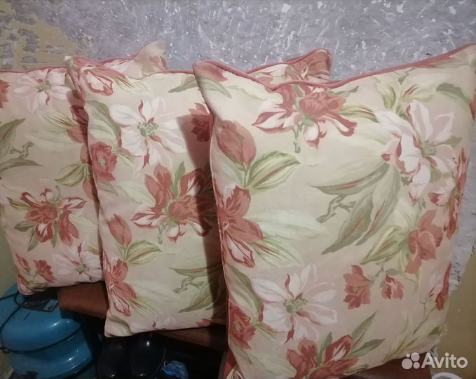 Подушки для дивана