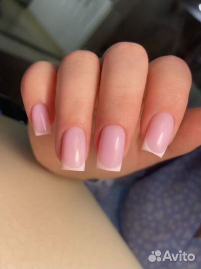 Маникюр и педикюр