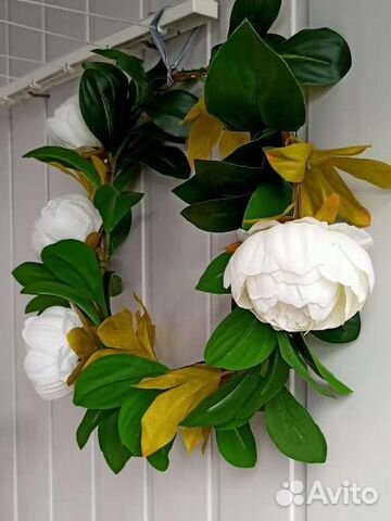 Венок декоративный на дверь
