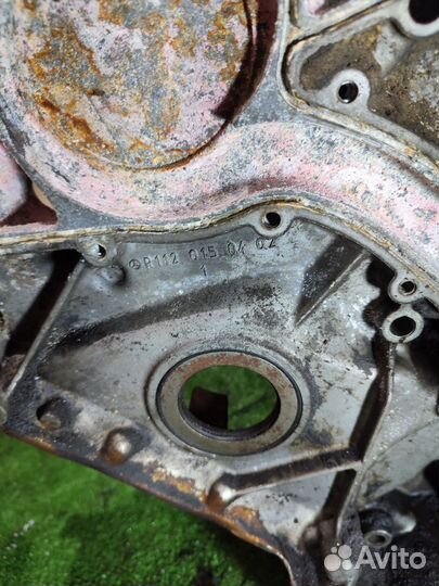Передняя крышка двигателя Mercedes m112 3.2