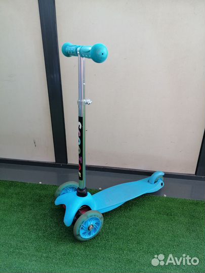 Самокат детский трехколесный
