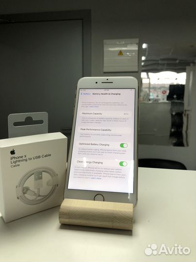 iPhone 8 plus 64gb